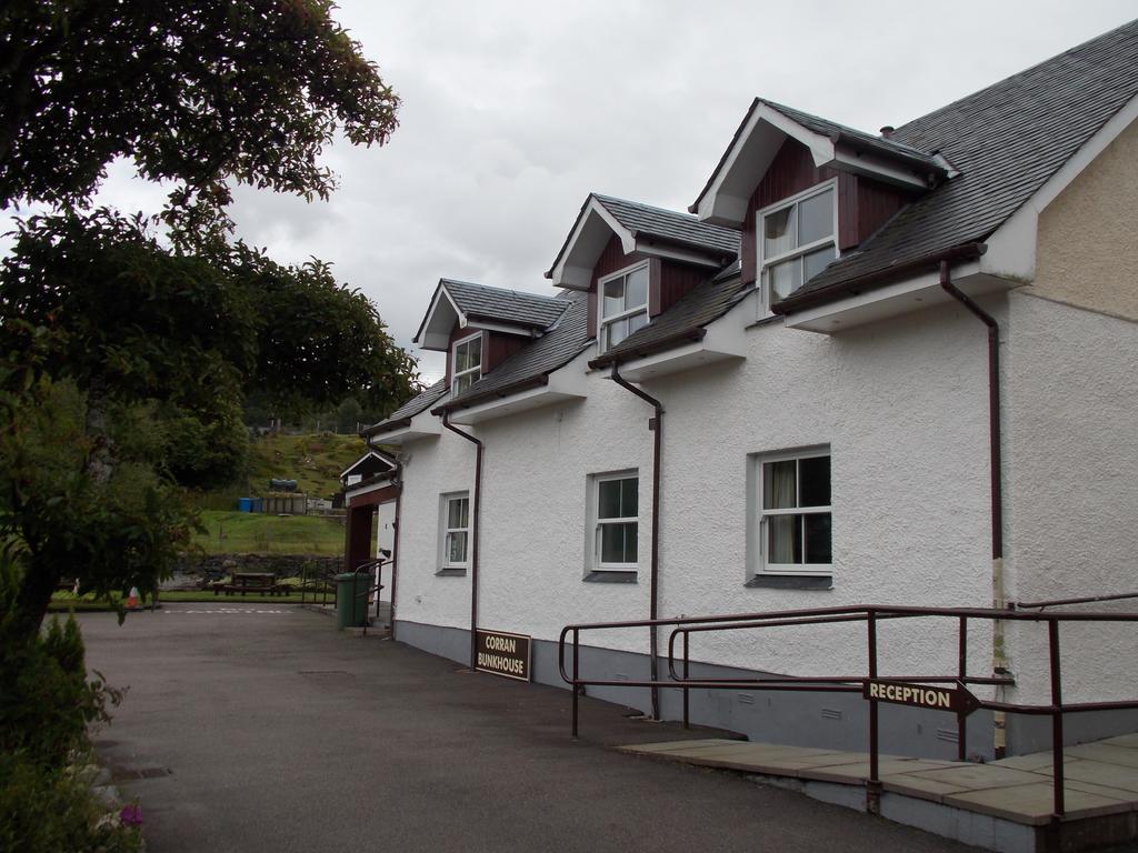 Corran Bunkhouse Hotel Exterior foto The old station building